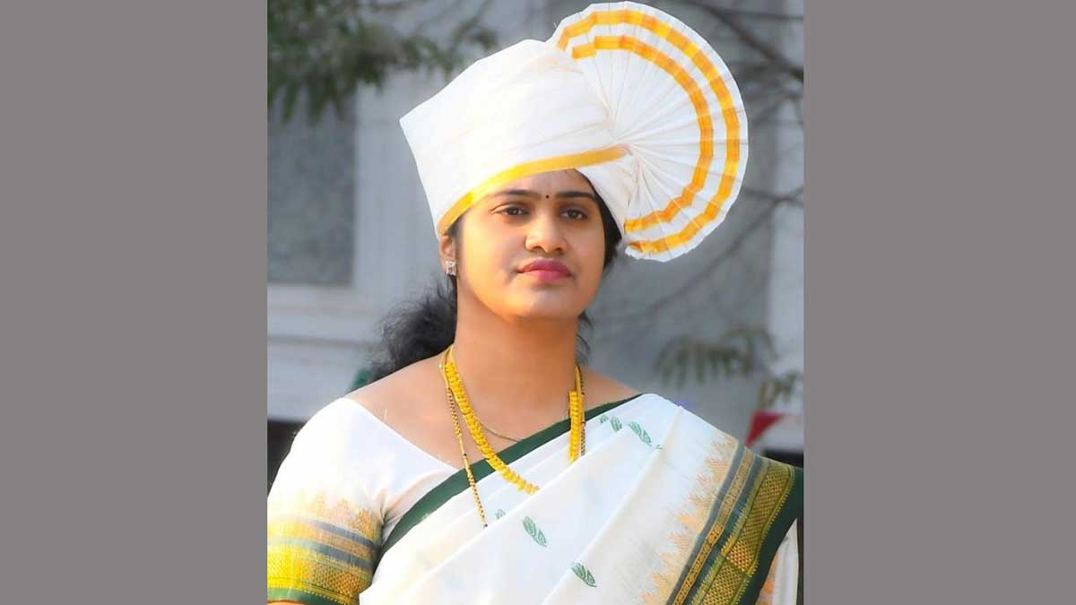 Collector-Deepa-Mudhol-Munde