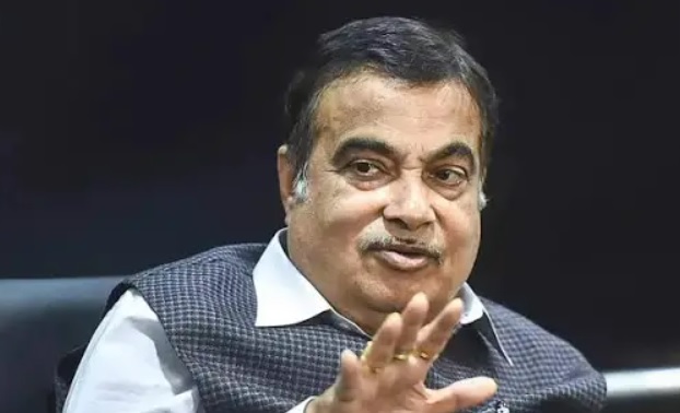 गडकरी