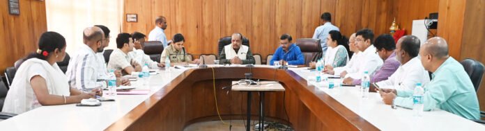 अल्पसंख्याक अध्यक्ष श्री ललित गांधी बैठक फोटो (1)