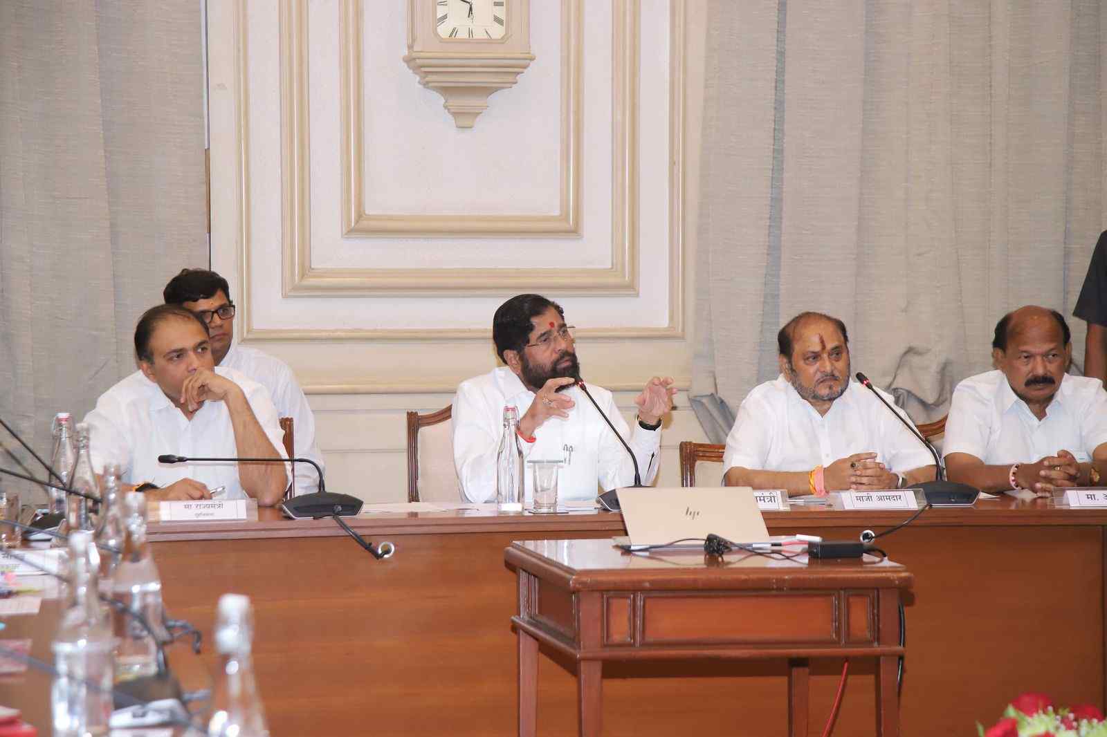 गिरणी कामगारांच्या घरांसंदर्भात शिष्टमंडळाची उपमुख्यमंत्री एकनाथ शिंदे यांचेसमवेत बैठक -1