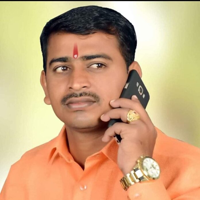 संतोष पुजारी