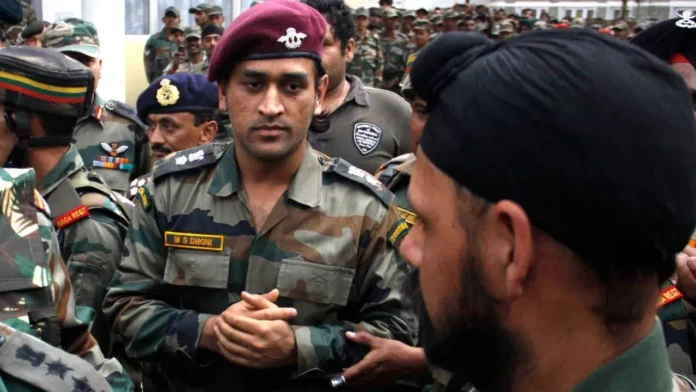 M-S-Dhoni-Honorary-Lieutenant-Colonel-in-Territorial-Army