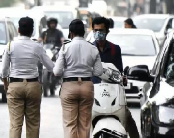 वाहतूक पोलिस