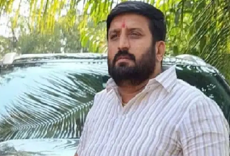 निलेश घायवळ
