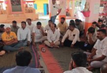 आटपाडी रस्ता प्रकरण : ११ मीटरवर भाजप ठाम, १४ मीटरवर शिवसेना–राष्ट्रवादी आग्रही ; रुंदी कमी-जादा वाद, शहरात तणावाचे वातावरण