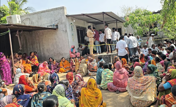 Shocking incident in Barshi! Headmaster ends his life along with his wife and two children after suffering a loss of ₹1.81 crore.